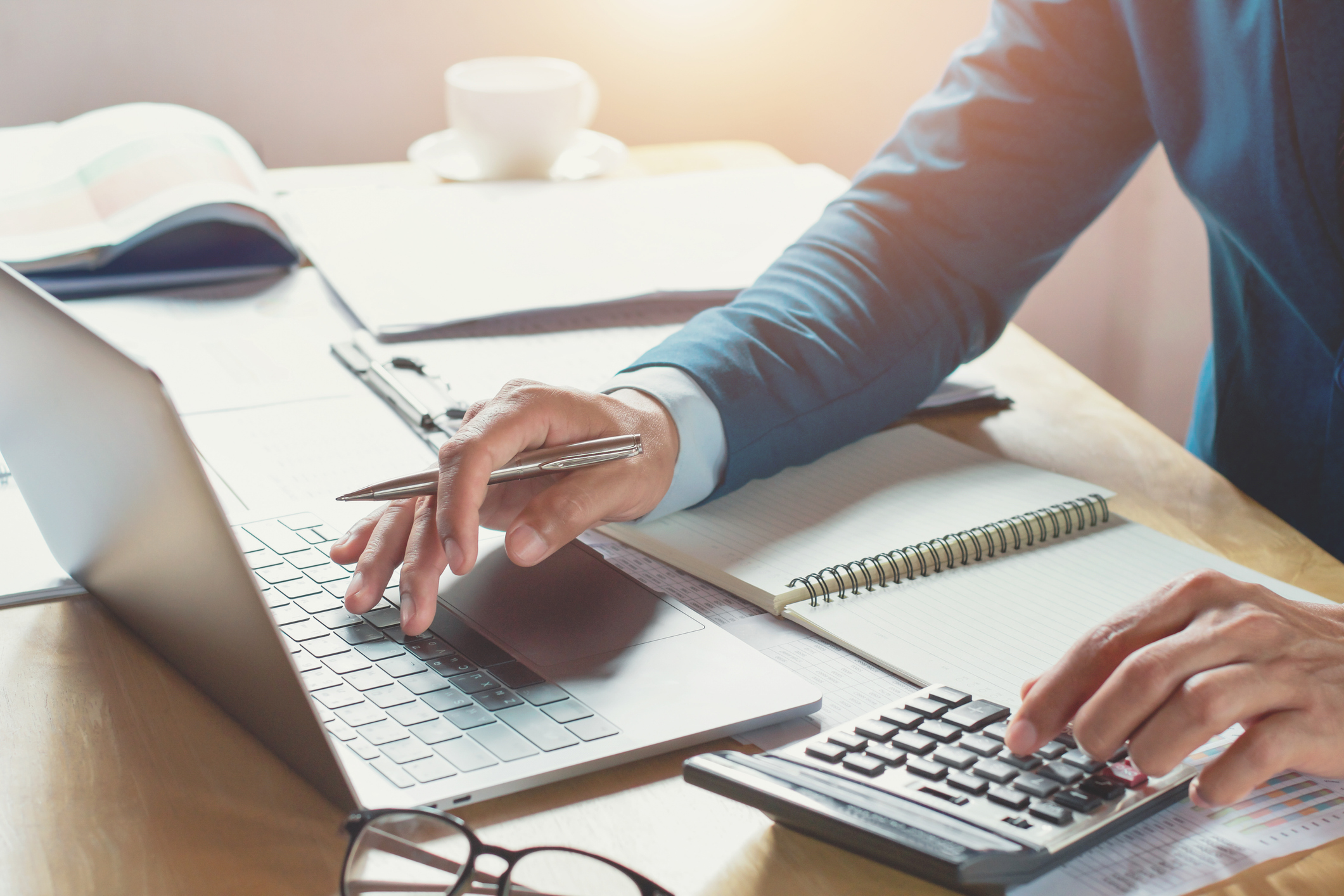 Small Business Bookkeeping Essentials (+5 Tips for Newbies)
